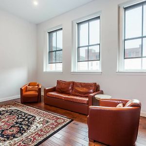 One-Bedroom Loft Queen Suite Non-Smoking